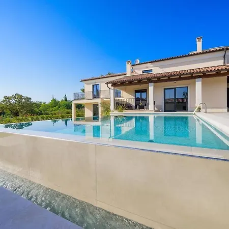 Villa Fiera By Istrialux